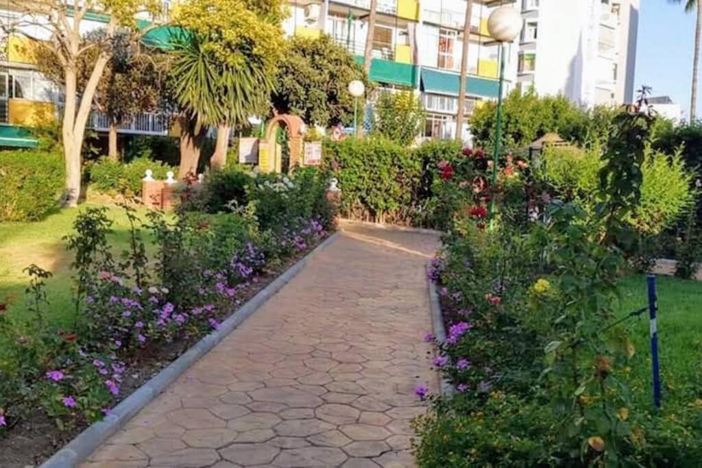 Beautiful Sea Views Cozy Apartment 350 M From Beach Benalmádena Exteriér fotografie
