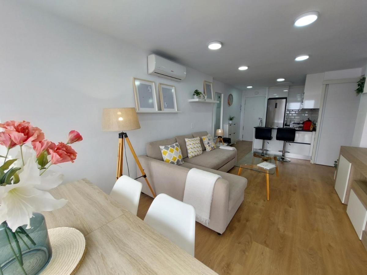 Beautiful Sea Views Cozy Apartment 350 M From Beach Benalmádena Exteriér fotografie